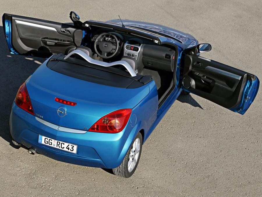  Opel Tigra Twin Top 2004 года  (фото 132 из 142)